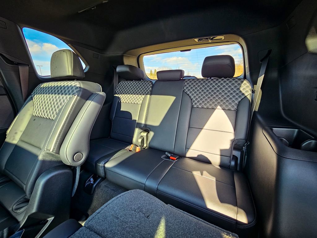 New 2026 GMC Acadia Denali w/ Super Cruise Package image 37