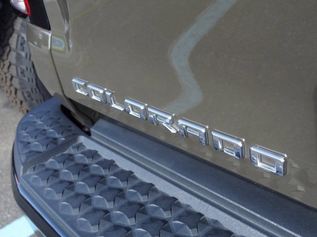 Used 2023 Chevrolet Colorado Trail Boss w/ Technology Package image 7