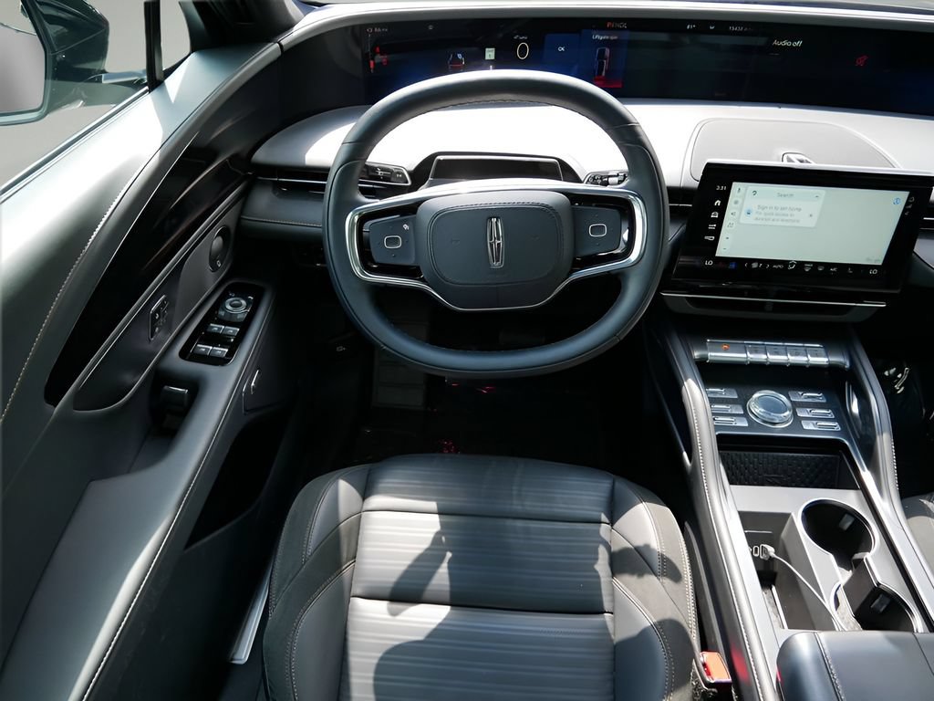 Used 2024 Lincoln Nautilus Reserve w/ Equipment Group 202A AWD/4WD image 13