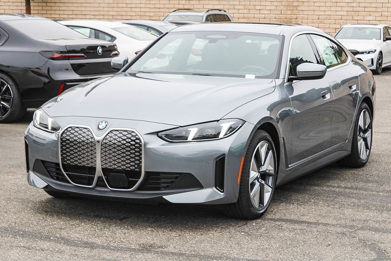 New 2026 BMW i4 eDrive40 w/ Premium Package RWD image 3