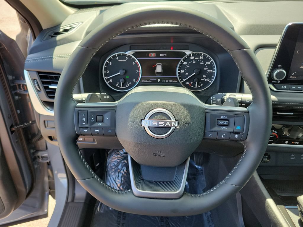 Used 2026 Nissan Rogue SV w/ SV Premium Package FWD image 25