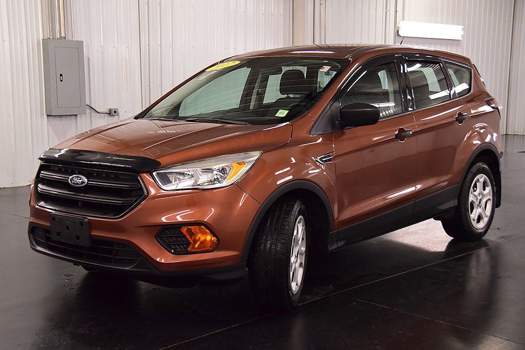 Used 2017 Ford Escape S FWD image 3