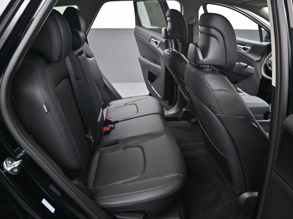 Used 2026 Kia Sportage EX w/ EX Panorama Roof Package image 24