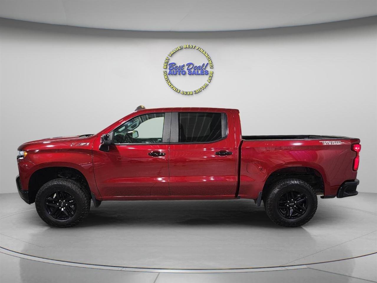 Used 2020 Chevrolet Silverado 1500 LT Trail Boss AWD/4WD image 3