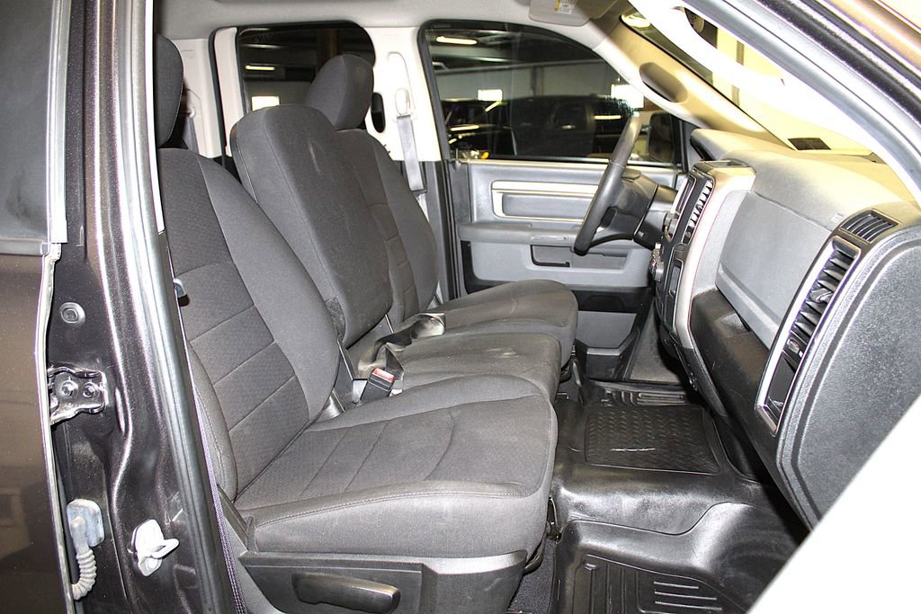 Certified 2020 RAM 1500 Classic Warlock AWD/4WD image 28