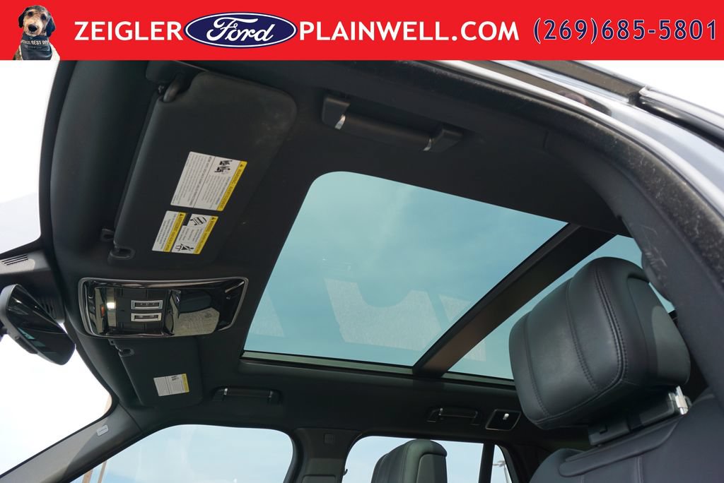 Used 2019 Land Rover Range Rover Supercharged AWD/4WD image 18