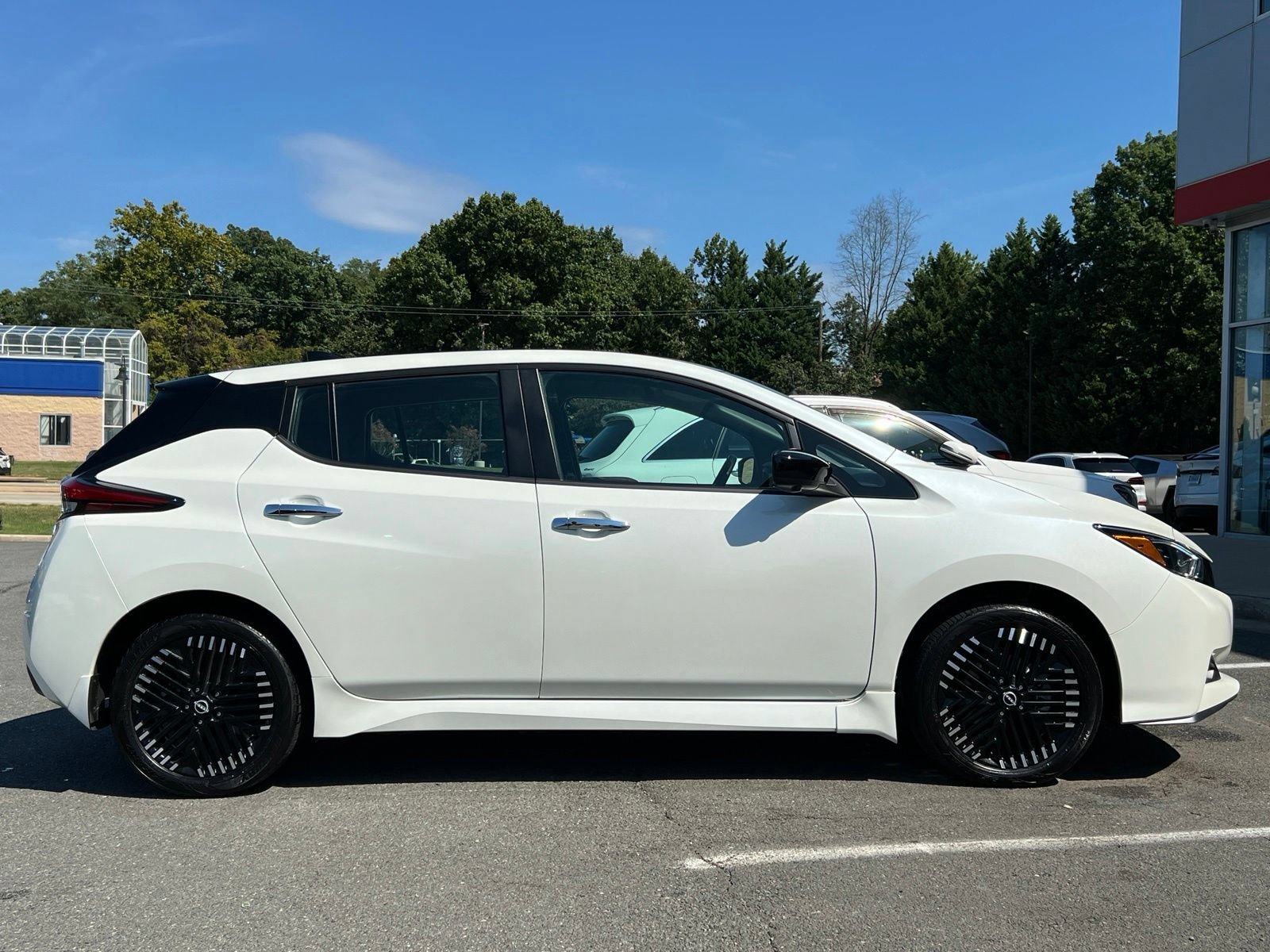 Used 2024 Nissan Leaf SV Plus FWD image 19