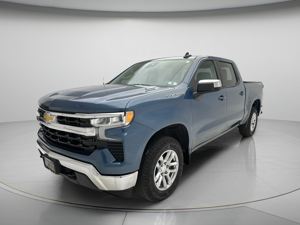 Used 2024 Chevrolet Silverado 1500 LT AWD/4WD image 3