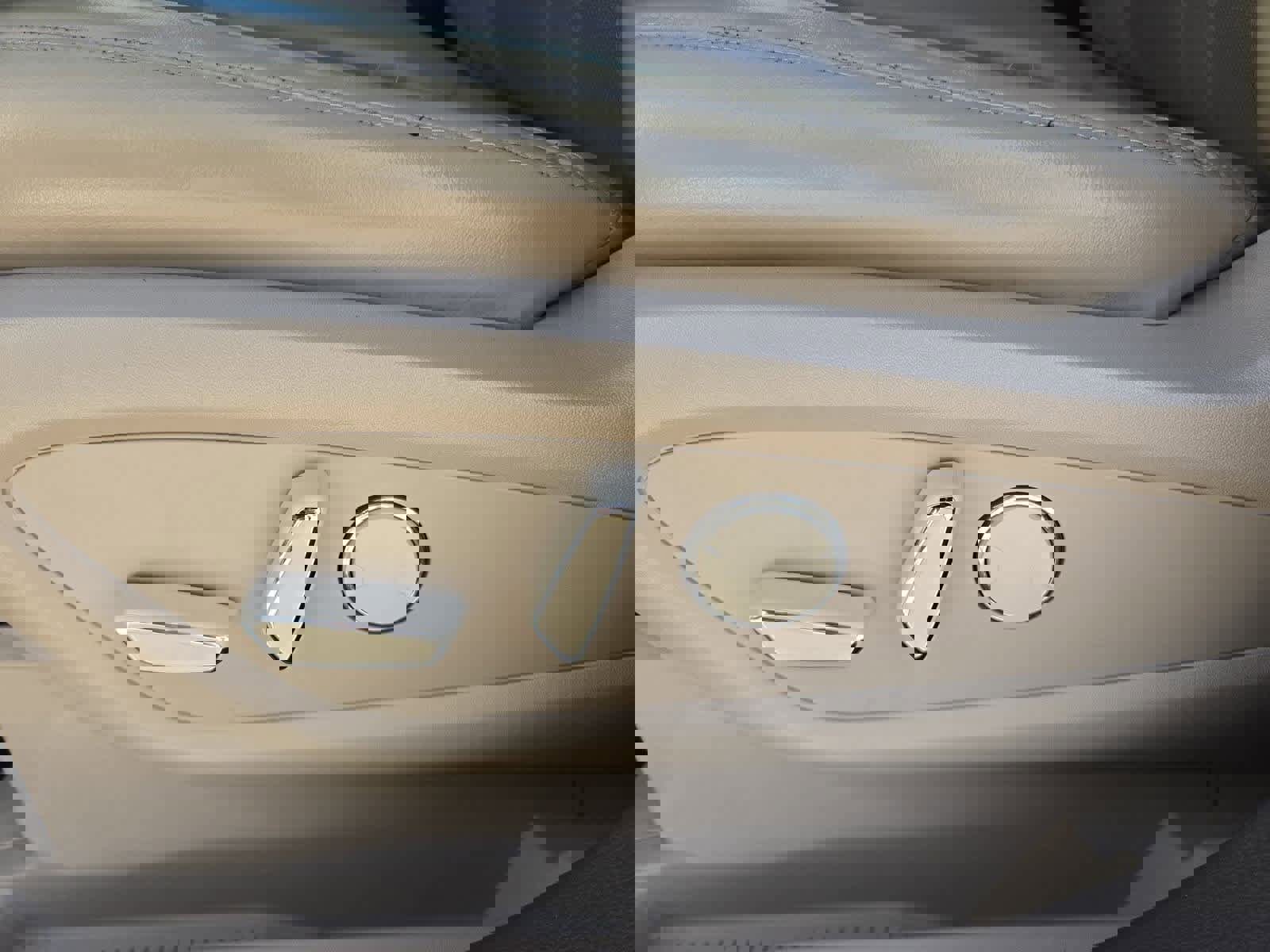 Used 2022 Lincoln Nautilus Reserve image 14