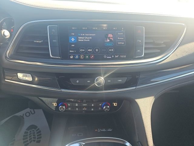 Used 2022 Buick Enclave Premium AWD/4WD image 29