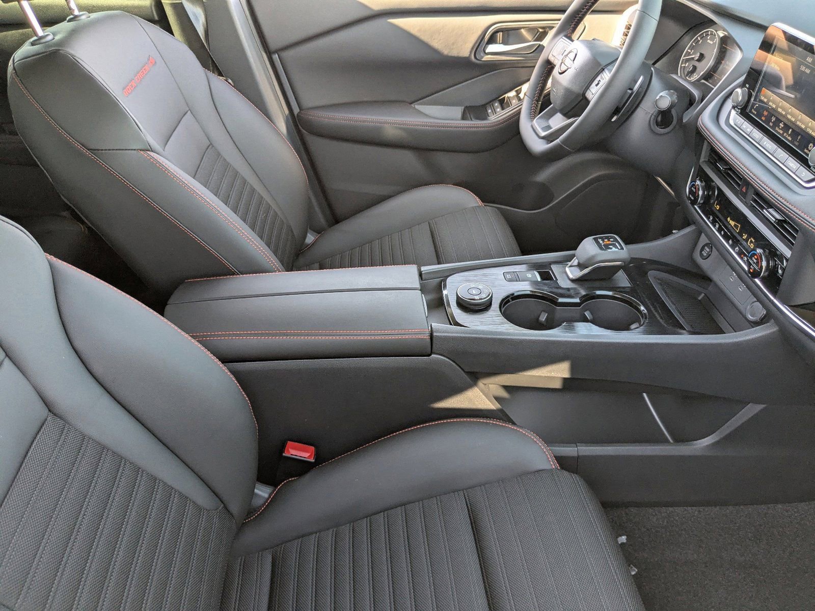 New 2026 Nissan Rogue SV AWD/4WD image 26