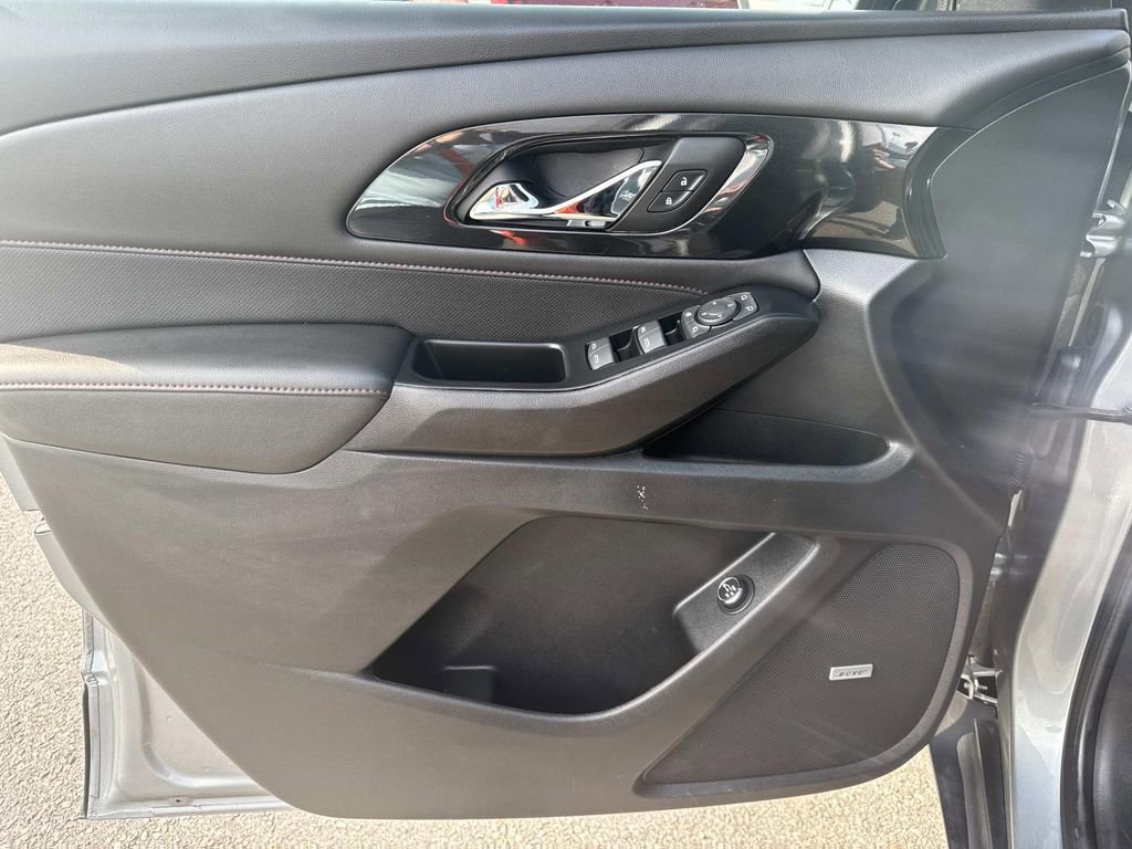 Certified 2023 Chevrolet Traverse RS image 18