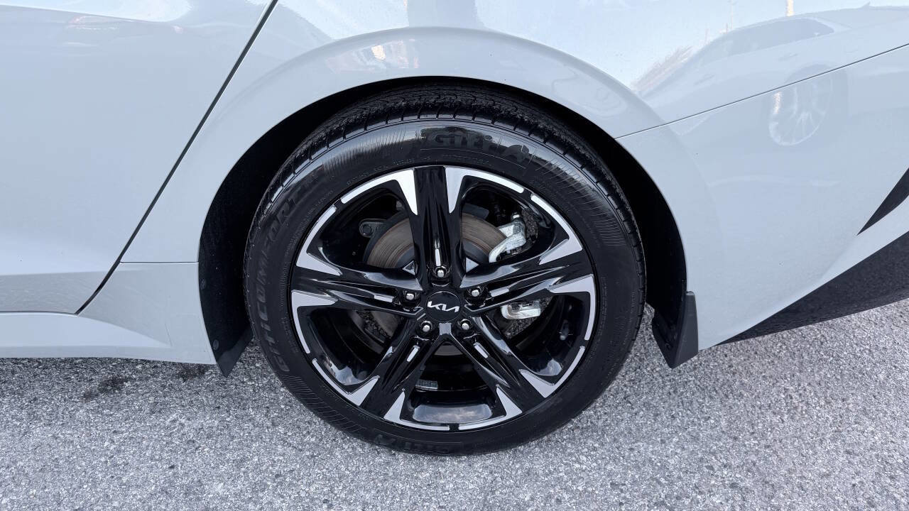 Used 2023 Kia K5 GT-Line w/ GT-Line Premium Package image 10