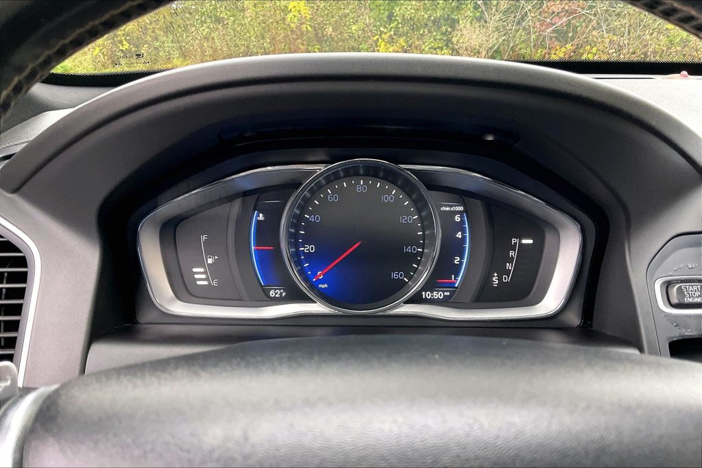 Used 2015 Volvo XC60 T6 R-Design AWD/4WD image 20