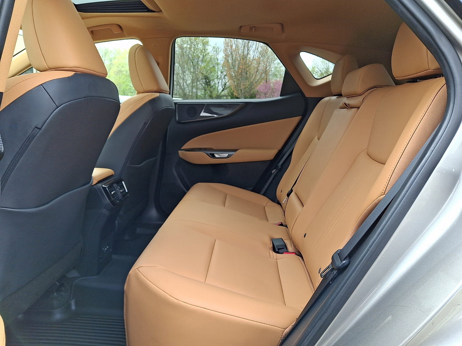 Used 2025 Lexus NX 350 AWD w/ Accessory Package (2T) image 10