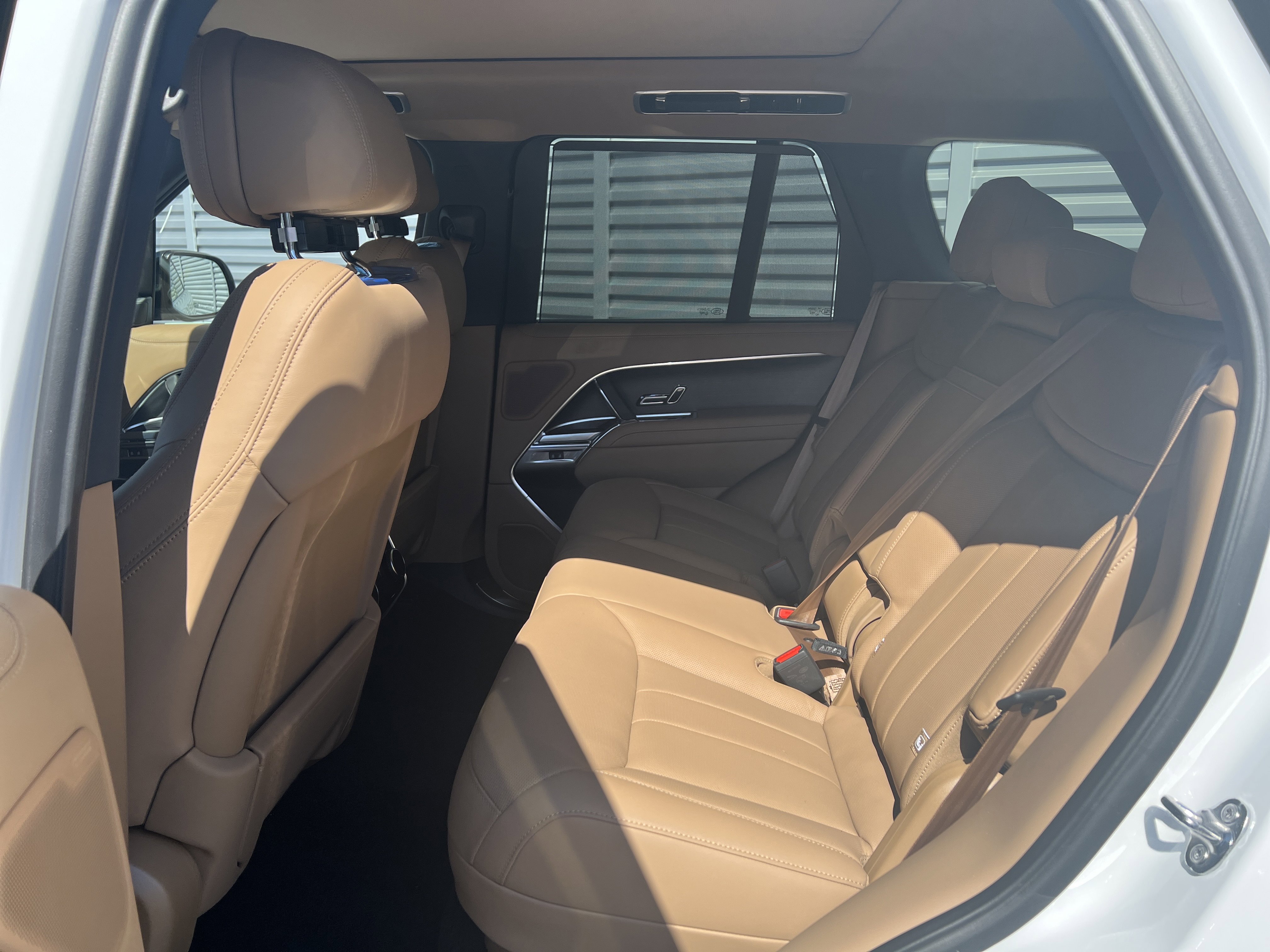 New 2026 Land Rover Range Rover SE image 8