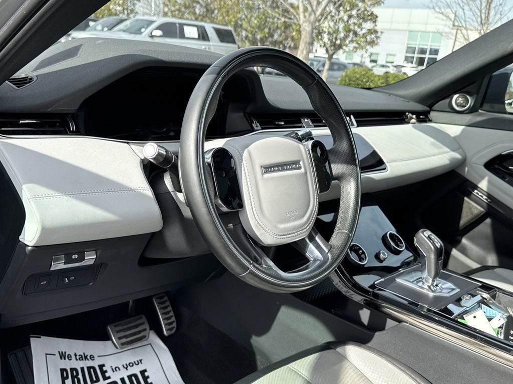 Used 2020 Land Rover Range Rover Evoque First Edition image 11