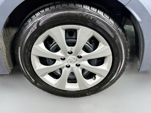 Used 2024 Toyota Corolla LE FWD image 28