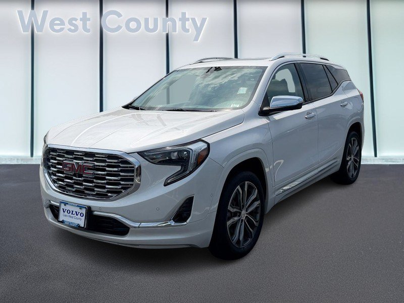 Used 2020 GMC Terrain Denali w/ Denali Premium Package AWD/4WD image 9
