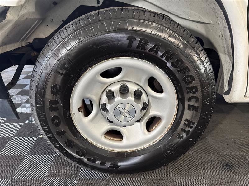 Used 2019 Chevrolet Express 2500 w/ Driver Convenience Package RWD image 29