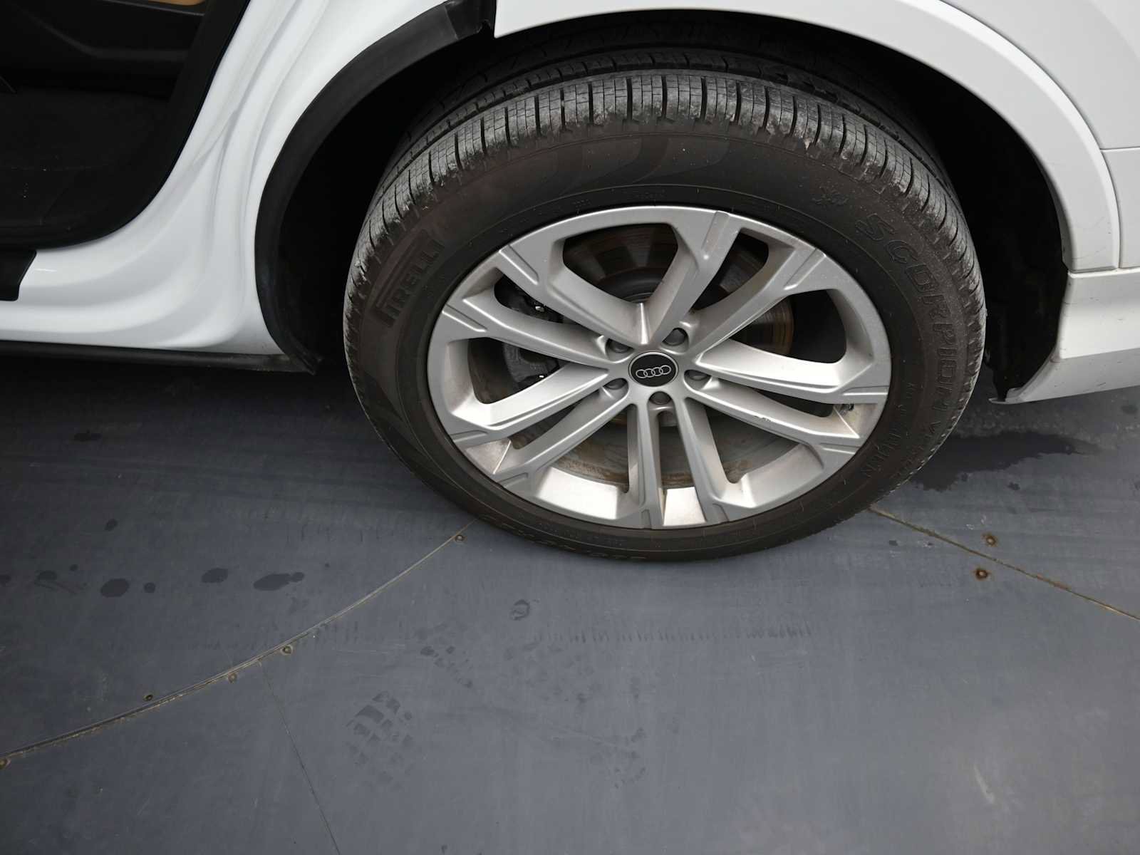 Used 2025 Audi Q7 3.0T Prestige w/ Prestige Package image 10