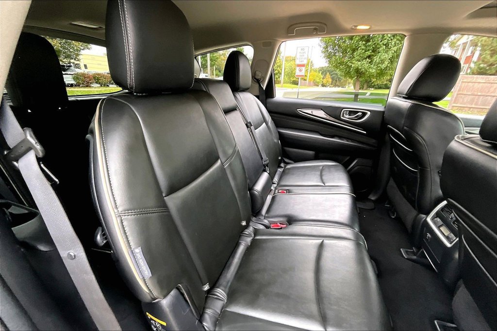 Used 2019 INFINITI QX60 Pure AWD/4WD image 30