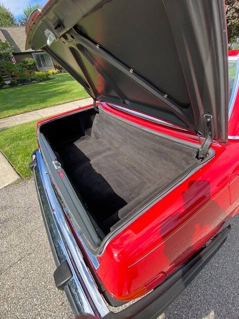 Used 1988 Mercedes-Benz 560 SL image 16
