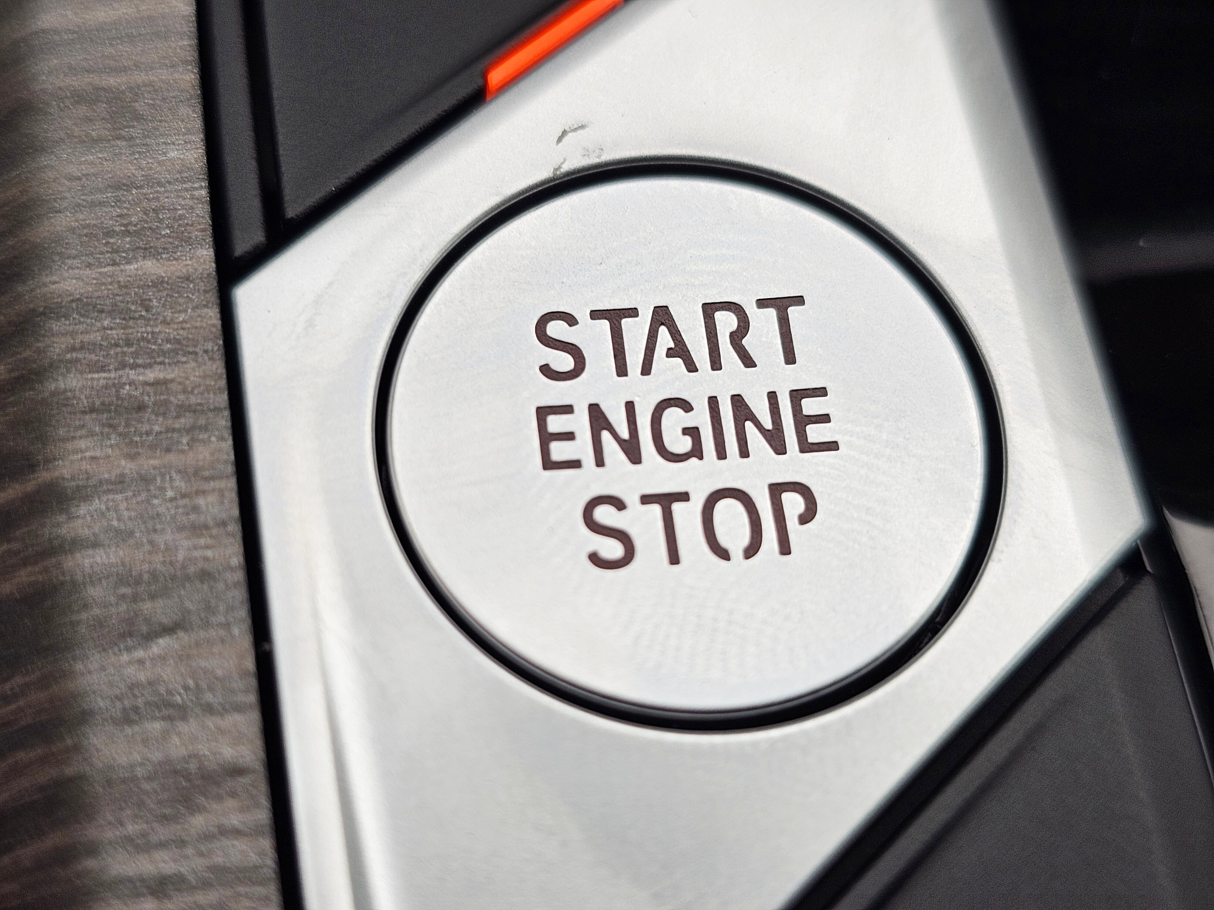 New 2025 BMW 330i xDrive Sedan w/ Premium Package image 22