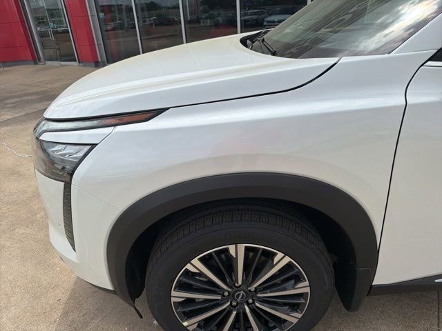 New 2026 Nissan Pathfinder Platinum image 7