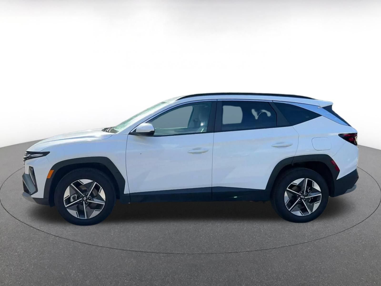 Used 2025 Hyundai Tucson SEL AWD/4WD image 8