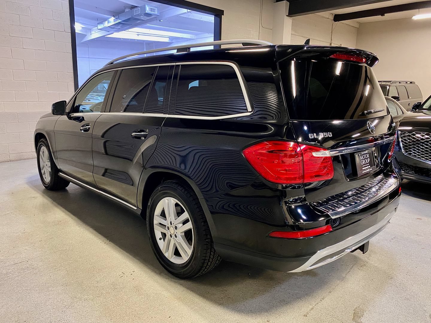Used 2015 Mercedes-Benz GL 320 BlueTEC 4MATIC image 11