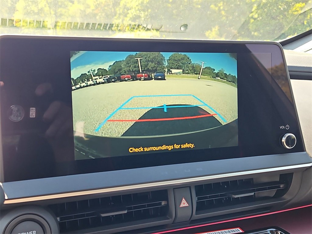 New 2026 Toyota Prius Plug-In Hybrid image 10