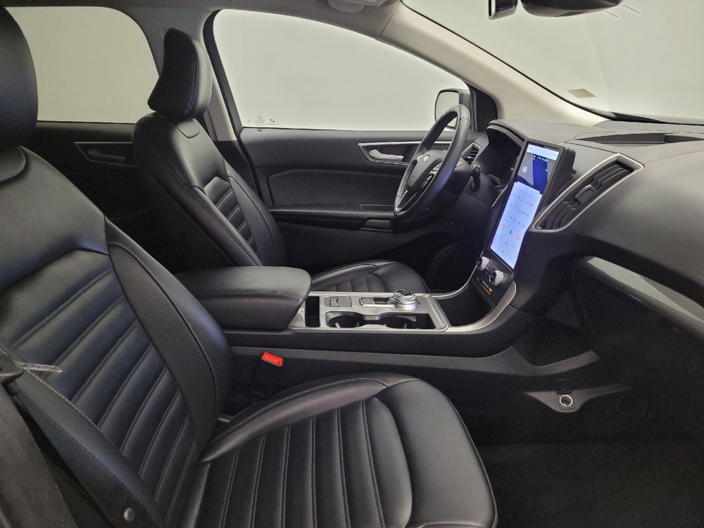 Used 2023 Ford Edge SEL image 21