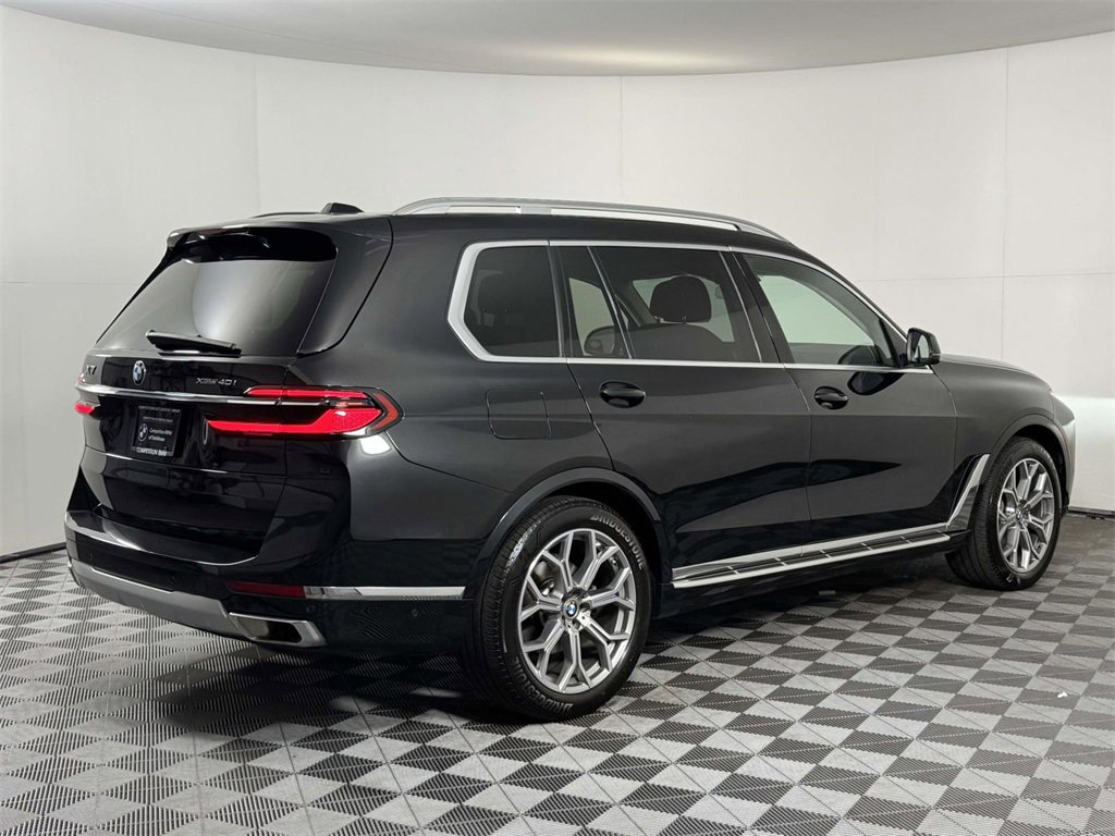 Used 2023 BMW X7 xDrive40i image 10