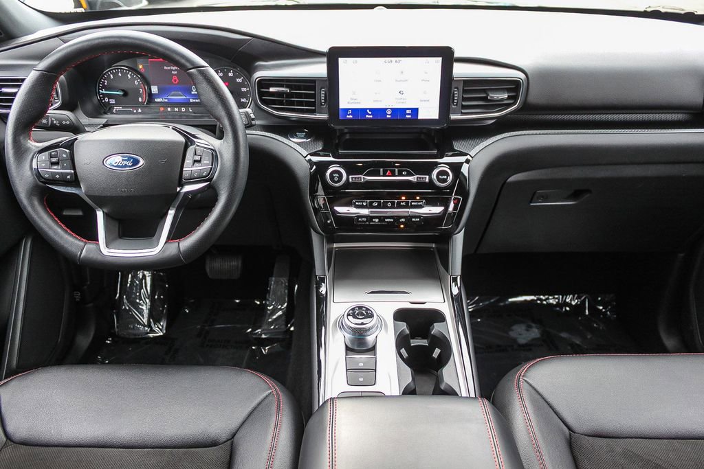 Used 2023 Ford Explorer ST-Line w/ Class IV Trailer Tow Package image 16