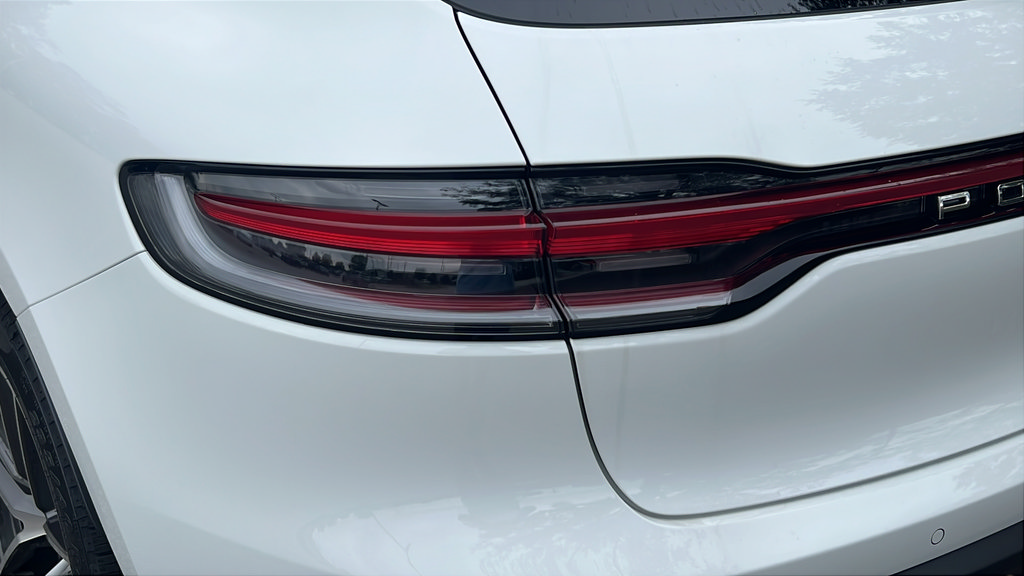 New 2026 Porsche Macan AWD/4WD image 12