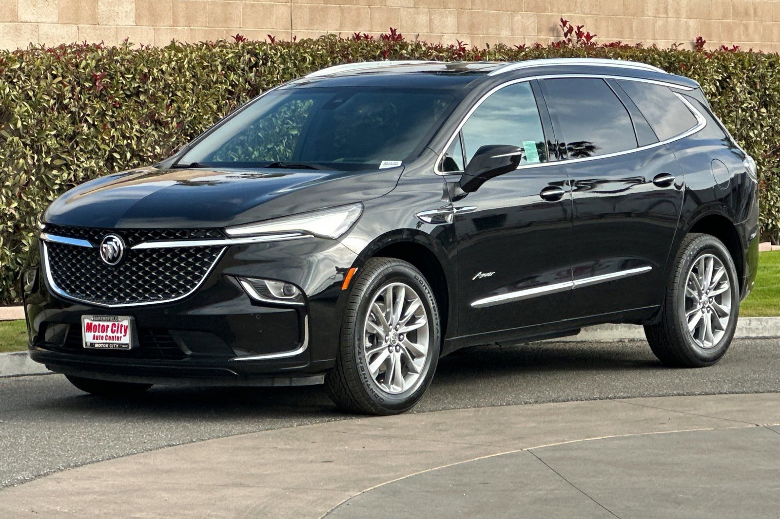 Certified 2023 Buick Enclave Avenir image 8