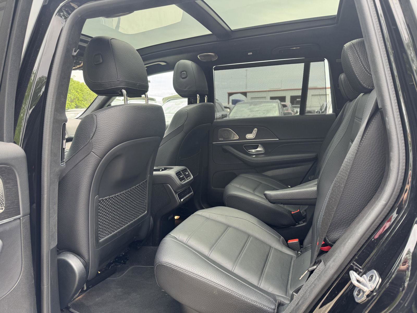 Used 2023 Mercedes-Benz GLS 580 4MATIC image 15