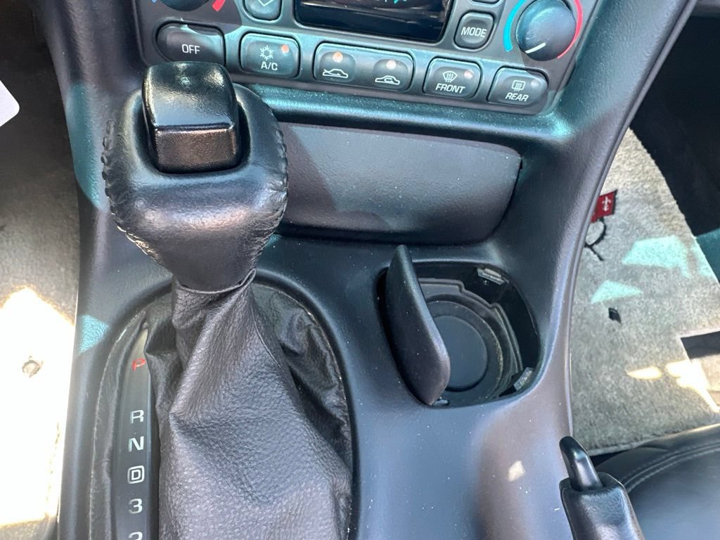 Used 1998 Chevrolet Corvette Convertible w/ Memory Pkg RWD image 17