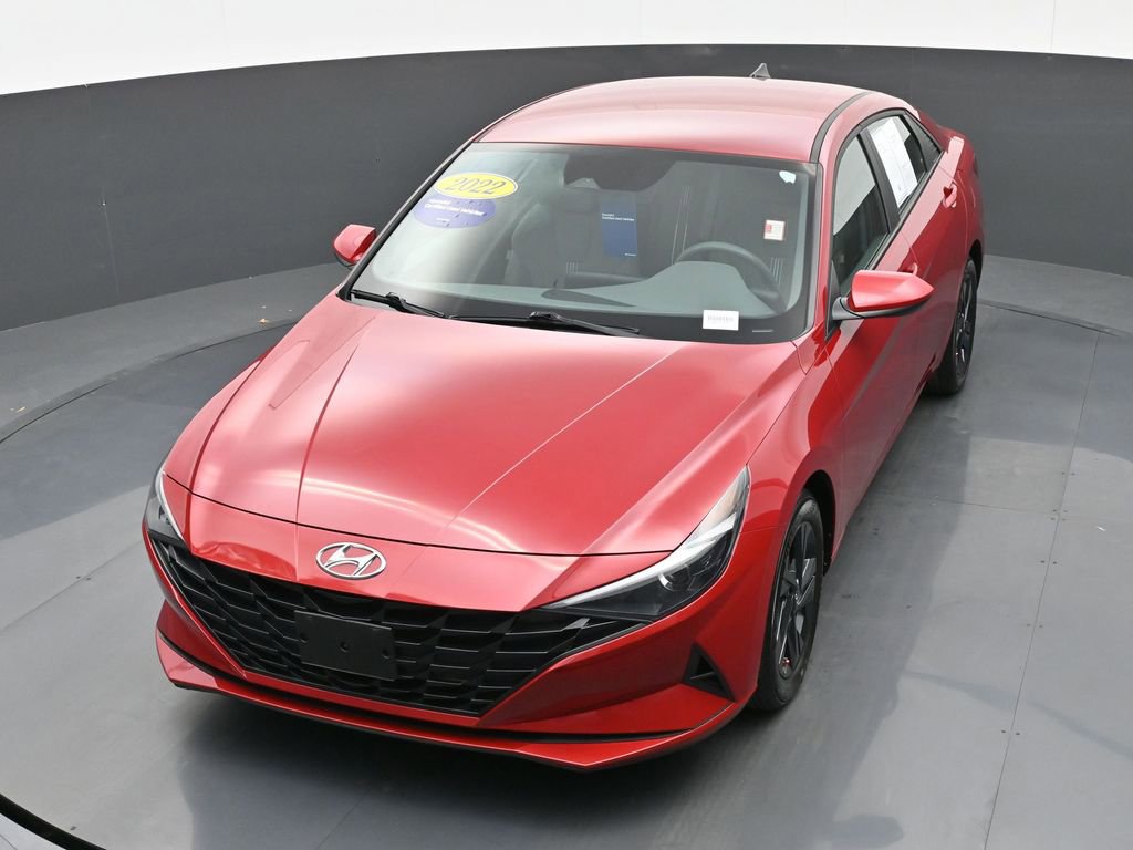 Certified 2022 Hyundai Elantra SEL image 32