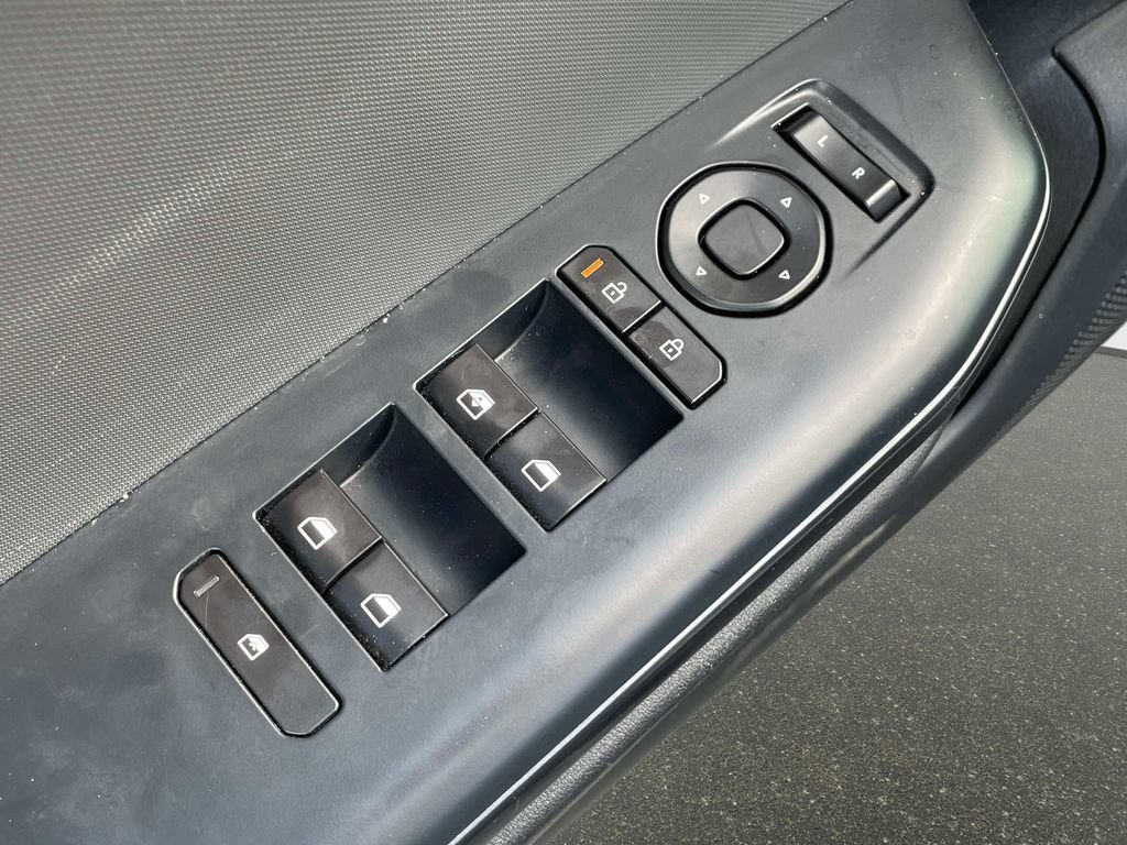 Used 2025 Kia K4 FWD image 15