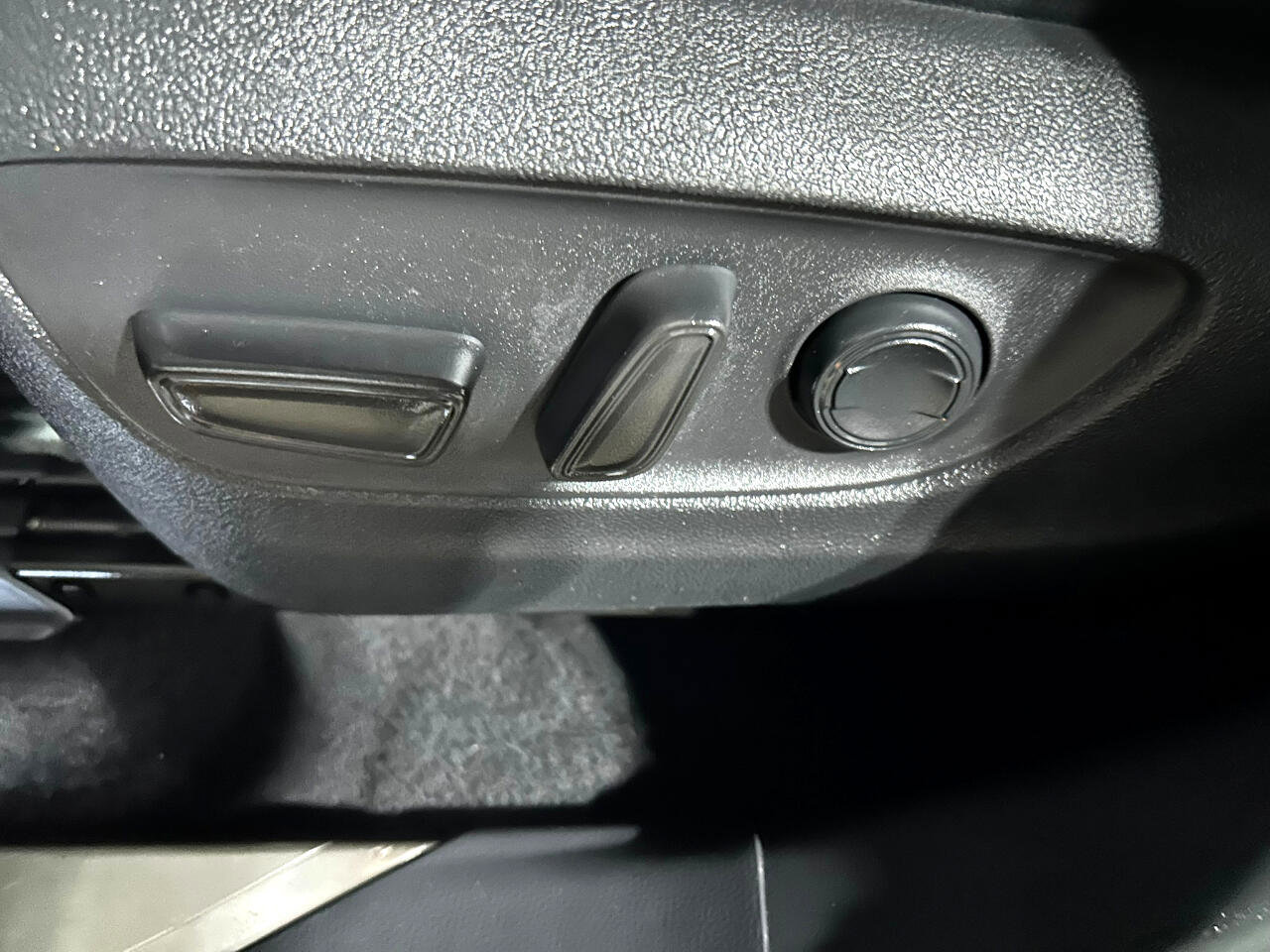 Used 2021 Toyota Highlander Platinum image 9