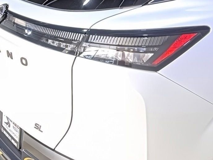Used 2025 Nissan Murano SL image 13