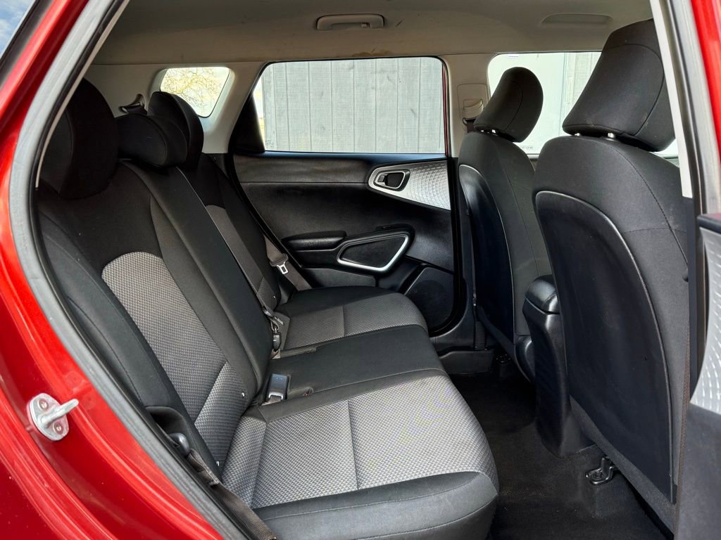 Used 2020 Kia Soul LX FWD image 14
