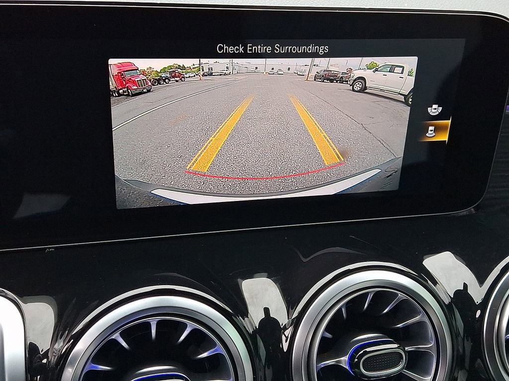 Used 2022 Mercedes-Benz GLB 35 AMG 4MATIC image 20