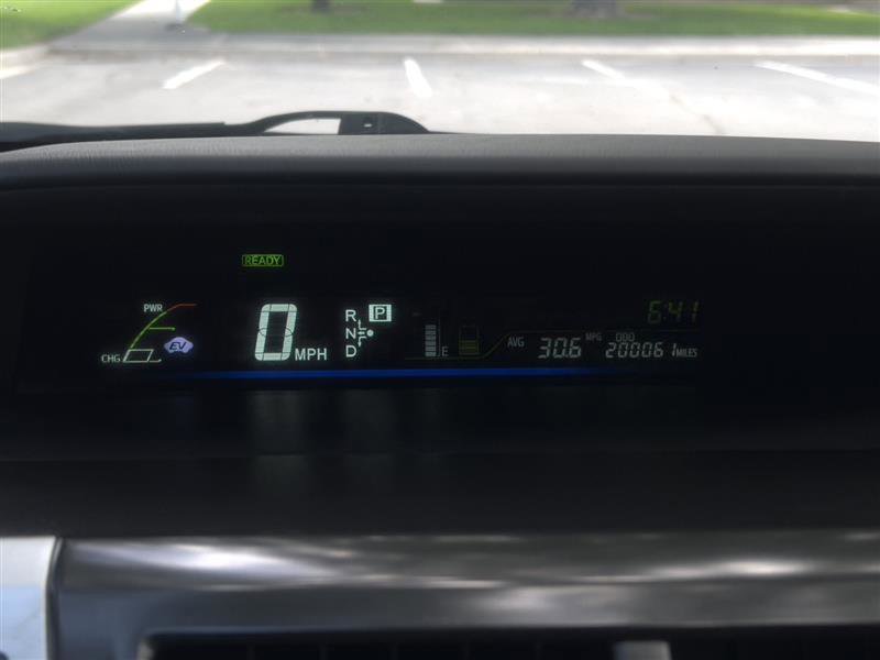 Used 2012 Toyota Prius V Two image 12