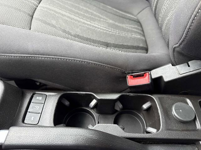 Used 2020 Chevrolet Sonic LT w/ Convenience Package image 29