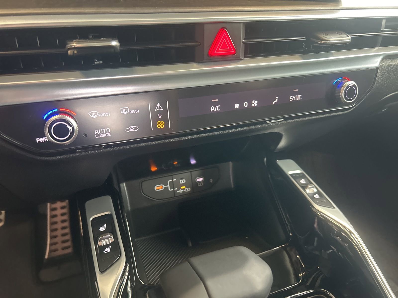 New 2026 Kia Sorento SX image 31