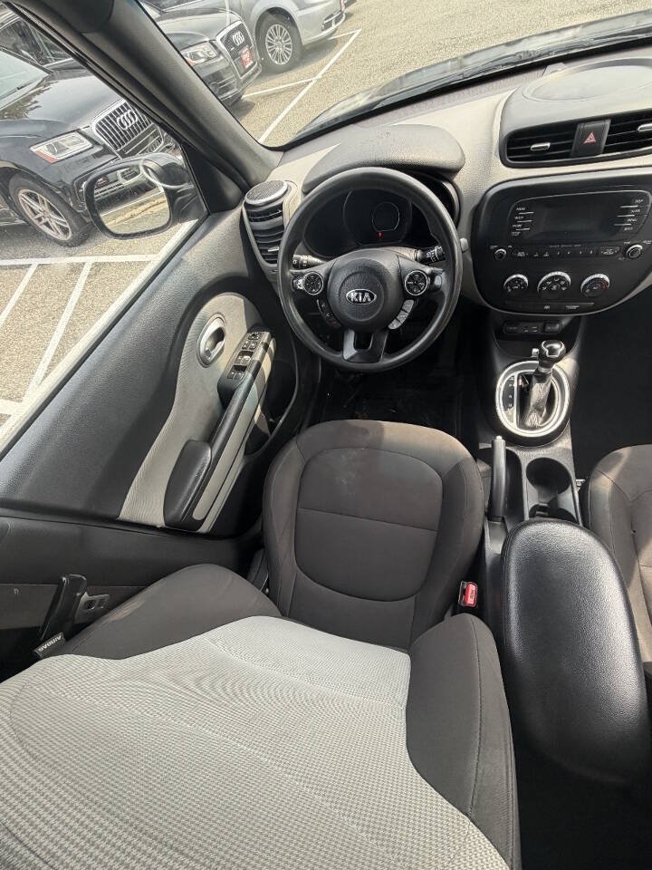 Used 2016 Kia Soul FWD image 18