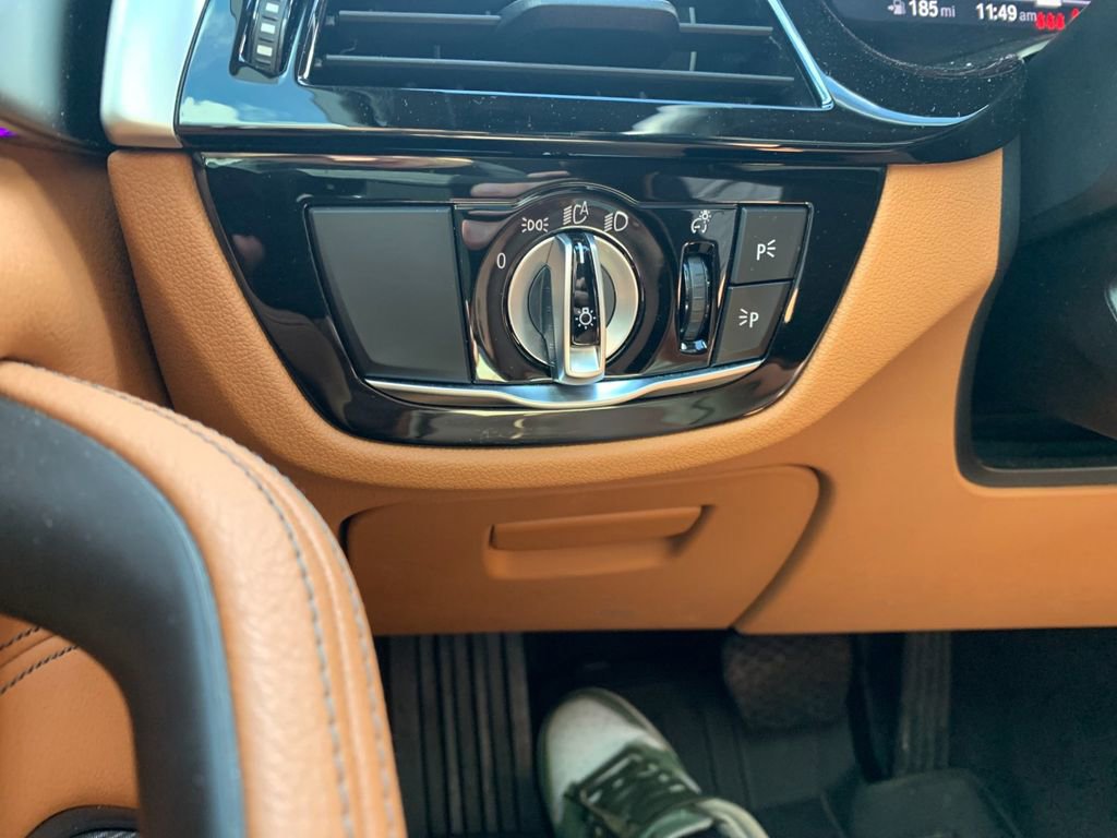 Used 2021 BMW 530i xDrive w/ Premium Package image 32